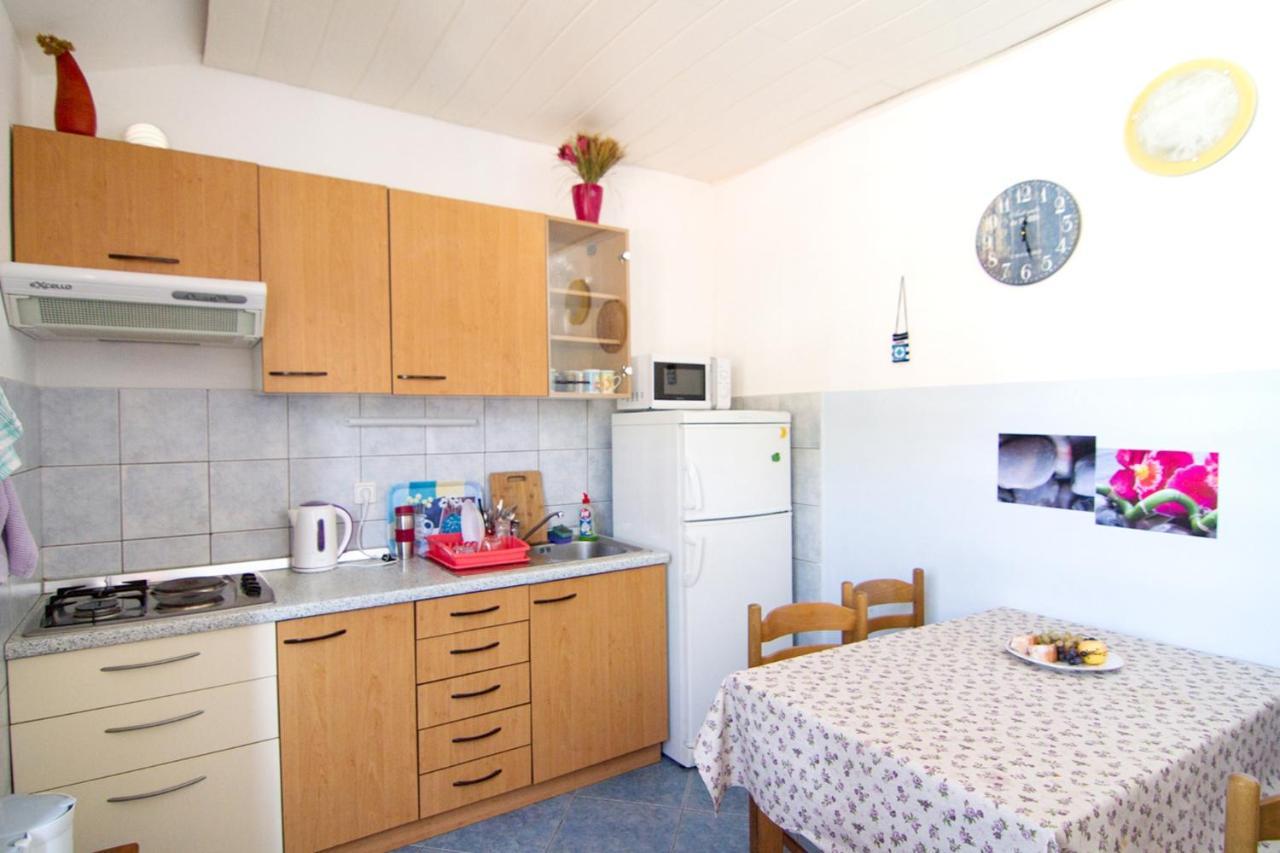 Apartment Stomorska 8650A Luaran gambar