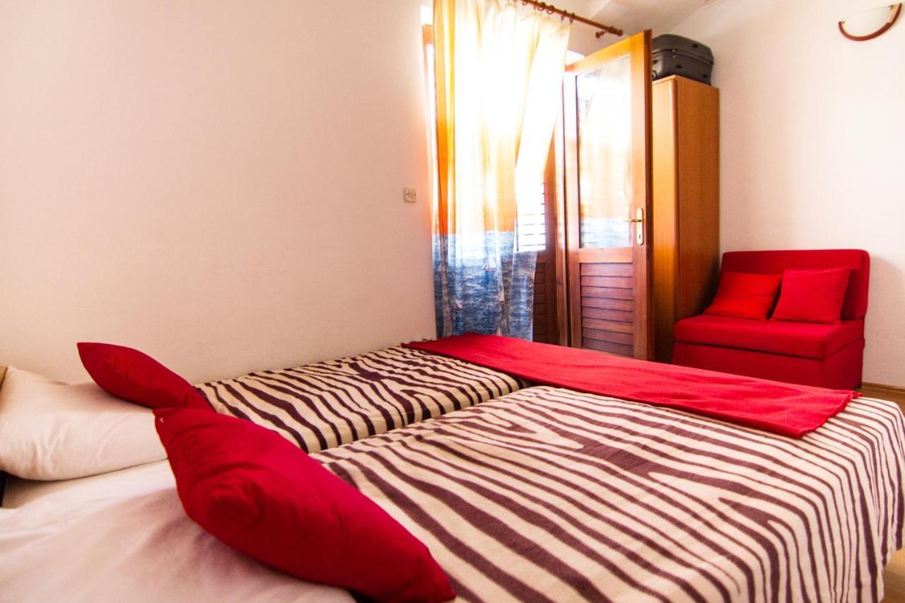 Apartment Stomorska 8650A Luaran gambar